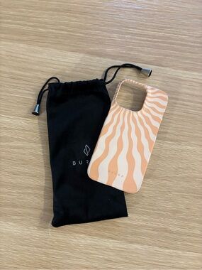 BURGA Sunny Bunny - iPhone 13 Pro Snap Case
